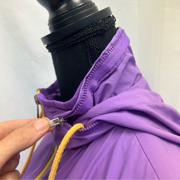 Nike Livestrong purple yellow full zip hooded athletic sports windbreaker Sz M - Picture 6 of 15